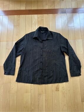 Amanda Black Textured Button Up